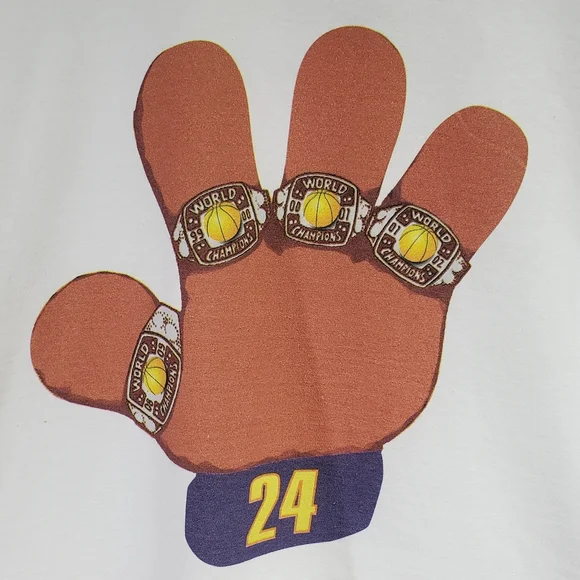 Kobe Bryant Fingers Championship Rings Puppet Hand LA Lakers XL White NOS